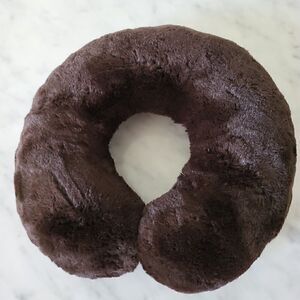 Brookstone Neck Pillow  NWOT